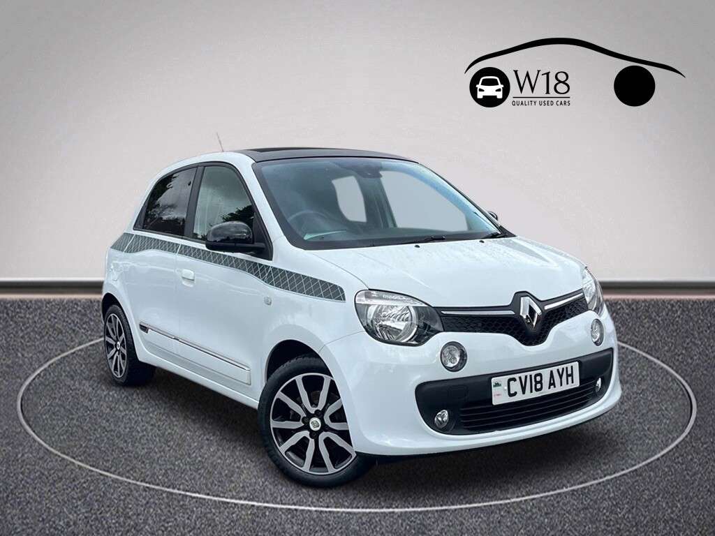 A 2018 RENAULT TWINGO 0.9 TCe ENERGY Iconic Hatchback 5dr Petrol Manual Euro 6 (s/s) (90 ps) A 2018 RENAULT TWINGO 0.9 TCe ENERGY Iconic Hatchback 5dr Petrol Manual Euro 6 (s/s) (90 ps)