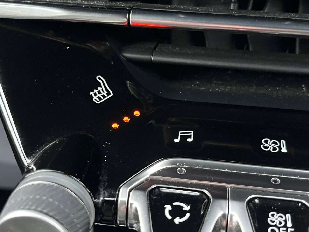 2020 PEUGEOT 2008 2020 PEUGEOT 2008