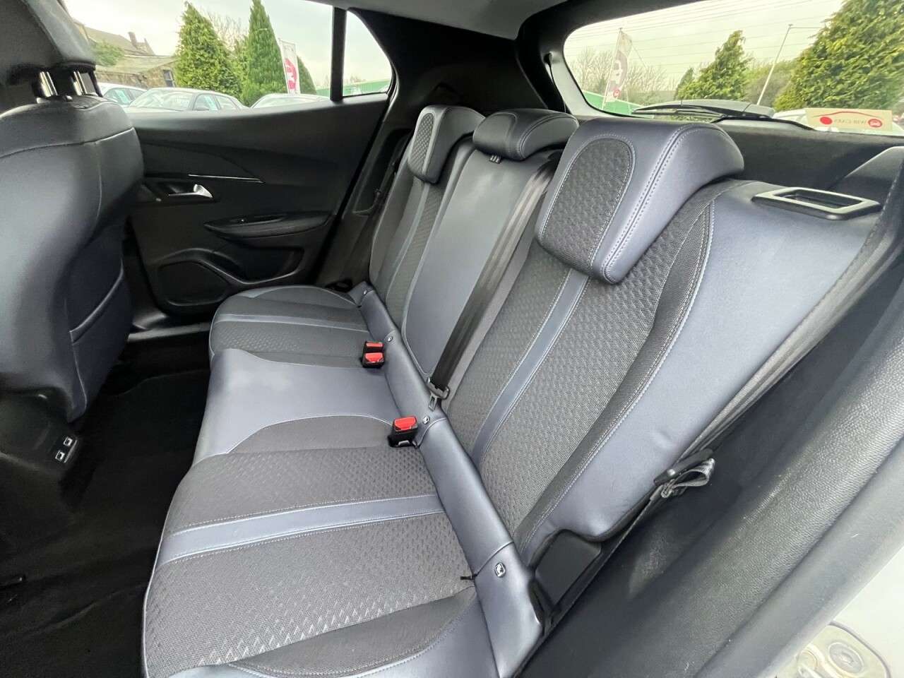 2020 PEUGEOT 2008 2020 PEUGEOT 2008