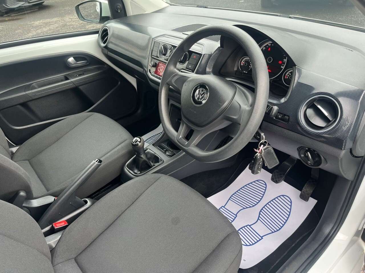 2017 VOLKSWAGEN UP! 2017 VOLKSWAGEN UP!