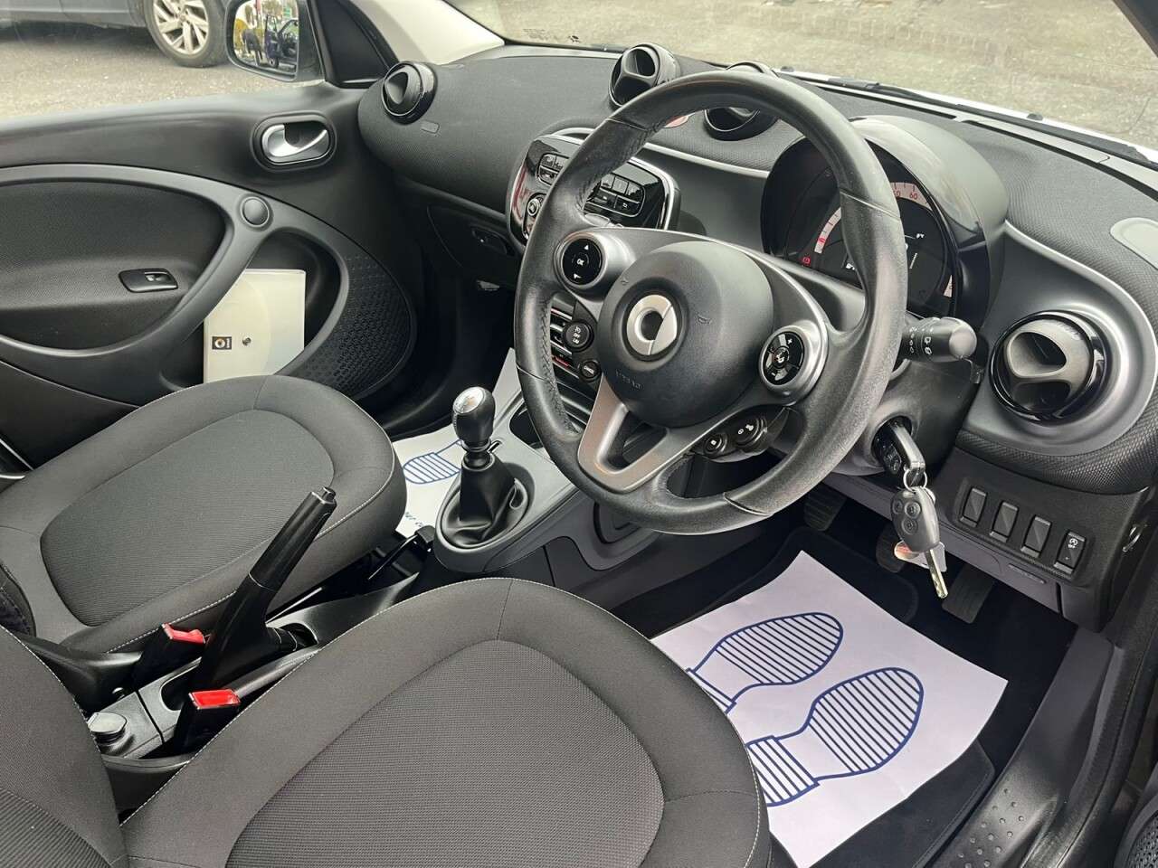 2017 SMART FORFOUR 2017 SMART FORFOUR