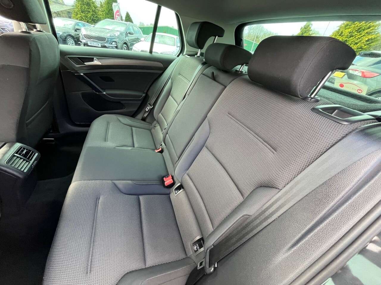 2019 VOLKSWAGEN GOLF 2019 VOLKSWAGEN GOLF