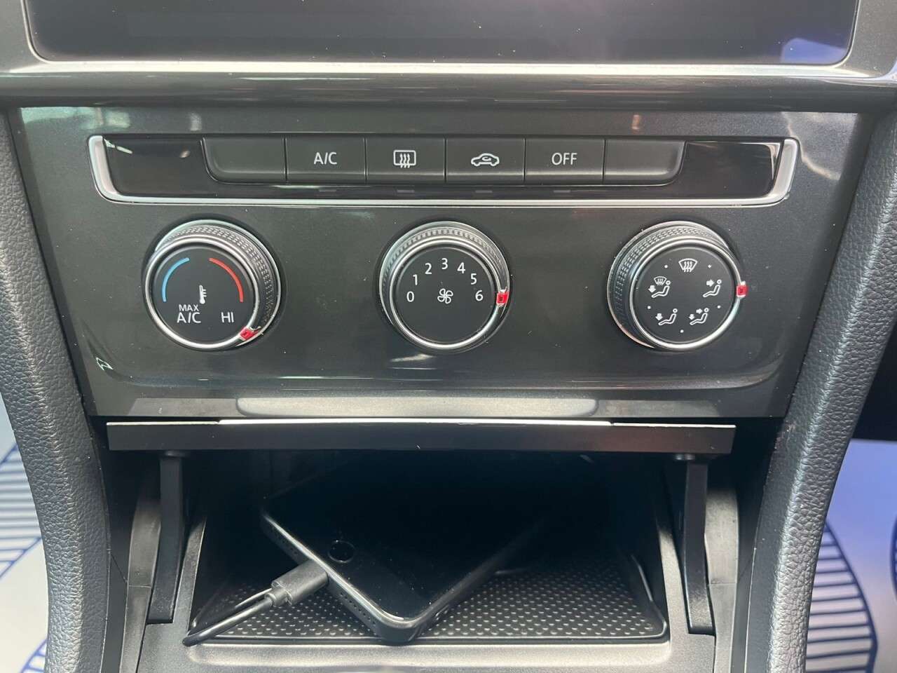 2019 VOLKSWAGEN GOLF 2019 VOLKSWAGEN GOLF