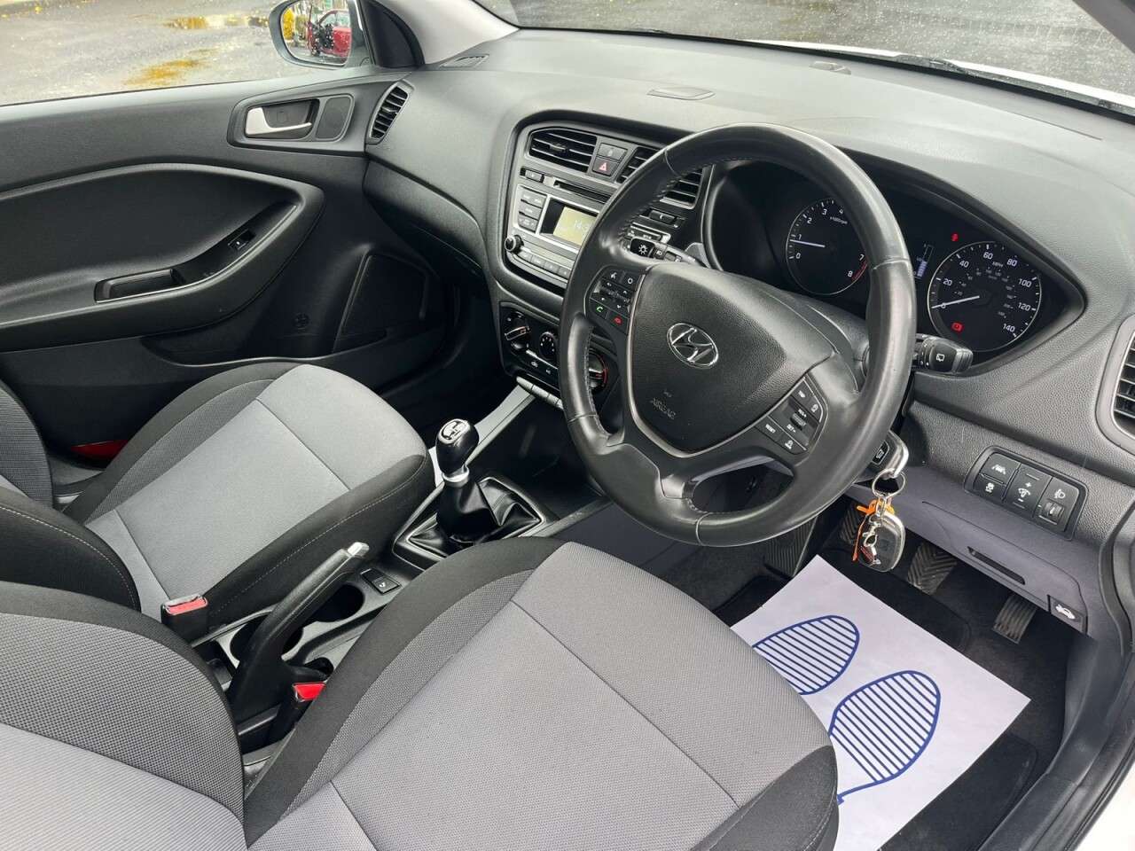 A 2018 HYUNDAI I20 1.2 SE Hatchback 5dr Petrol Manual Euro 6 (84 ps) A 2018 HYUNDAI I20 1.2 SE Hatchback 5dr Petrol Manual Euro 6 (84 ps)