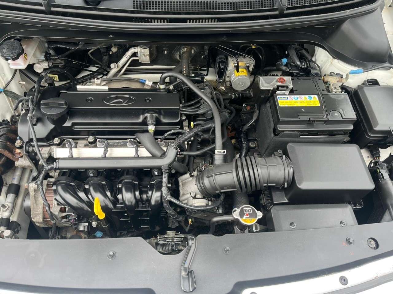 A 2018 HYUNDAI I20 1.2 SE Hatchback 5dr Petrol Manual Euro 6 (84 ps) A 2018 HYUNDAI I20 1.2 SE Hatchback 5dr Petrol Manual Euro 6 (84 ps)