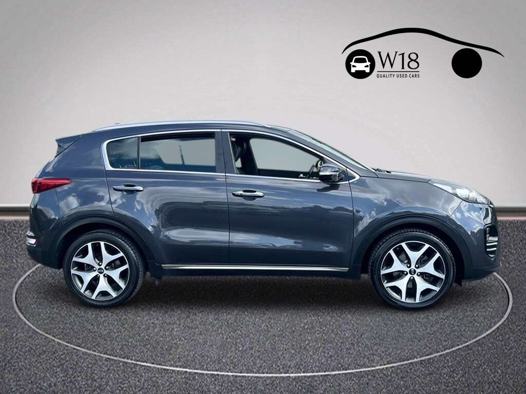 A 2018 KIA SPORTAGE 1.6 T-GDi GT-Line SUV 5dr Petrol Manual Euro 6 (174 bhp) A 2018 KIA SPORTAGE 1.6 T-GDi GT-Line SUV 5dr Petrol Manual Euro 6 (174 bhp)