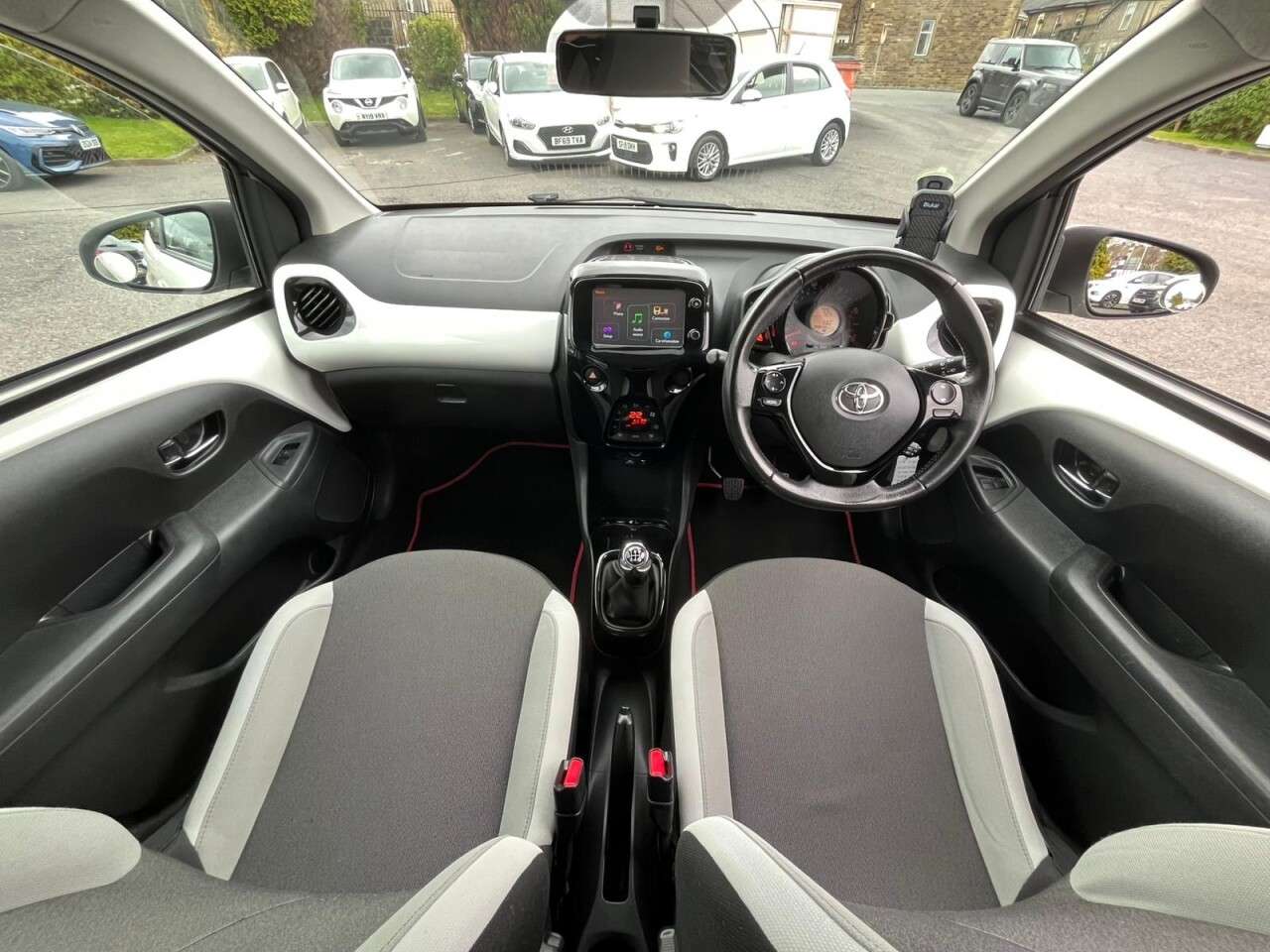 2017 TOYOTA AYGO 2017 TOYOTA AYGO