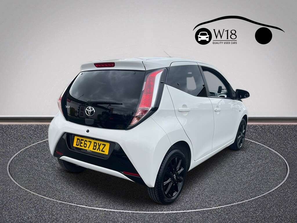 A 2017 TOYOTA AYGO 1.0 VVT-i x-press Hatchback 5dr Petrol Manual Euro 6 (68 ps) A 2017 TOYOTA AYGO 1.0 VVT-i x-press Hatchback 5dr Petrol Manual Euro 6 (68 ps)