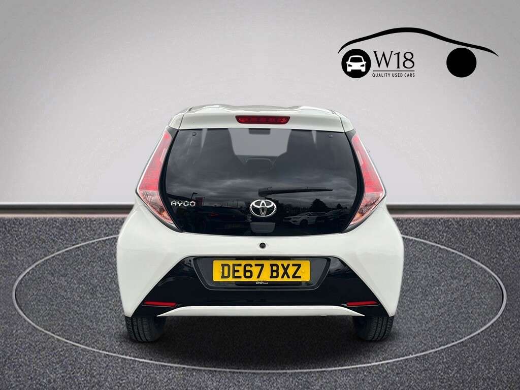 A 2017 TOYOTA AYGO 1.0 VVT-i x-press Hatchback 5dr Petrol Manual Euro 6 (68 ps) A 2017 TOYOTA AYGO 1.0 VVT-i x-press Hatchback 5dr Petrol Manual Euro 6 (68 ps)