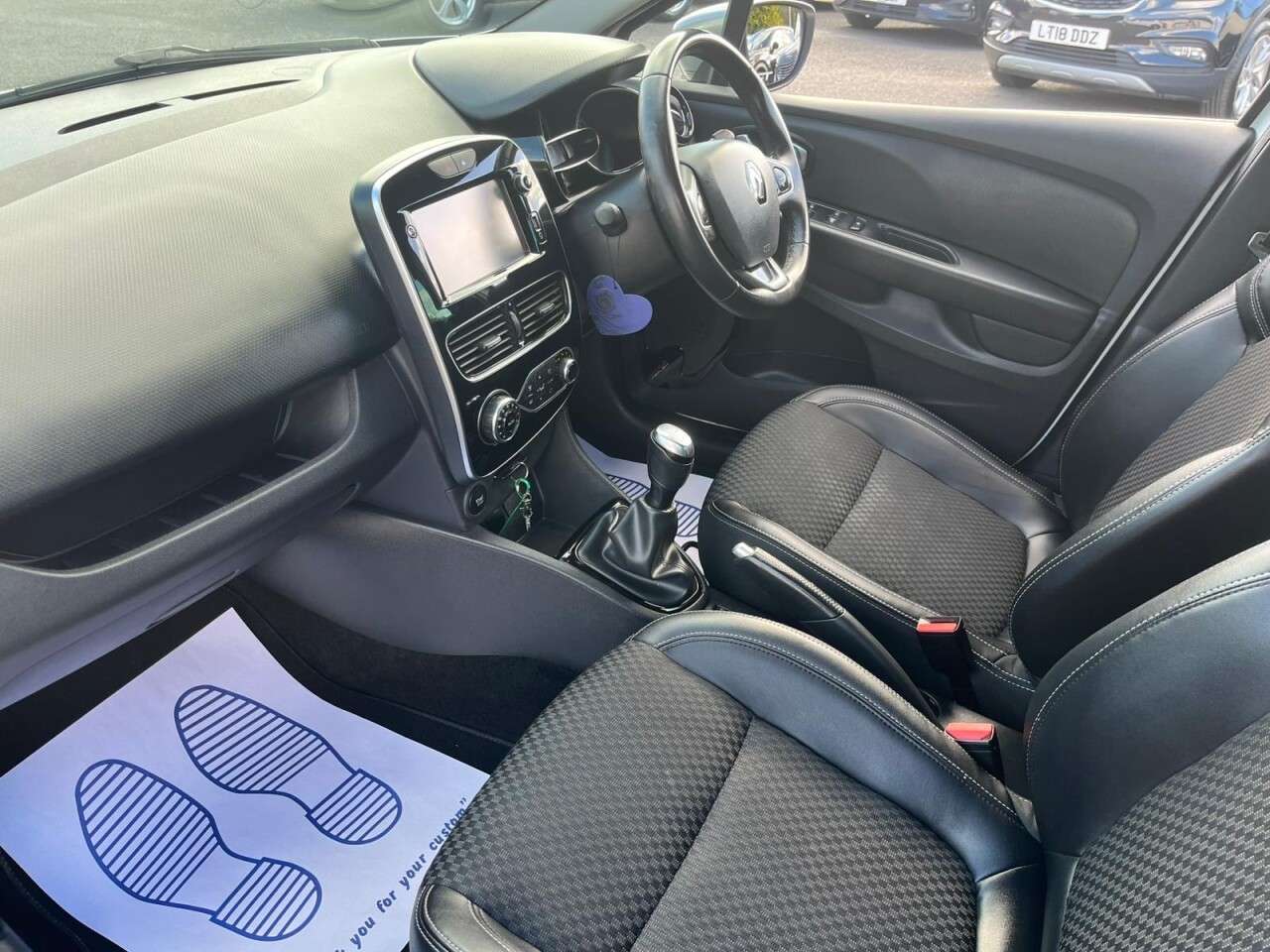 2018 RENAULT CLIO 2018 RENAULT CLIO