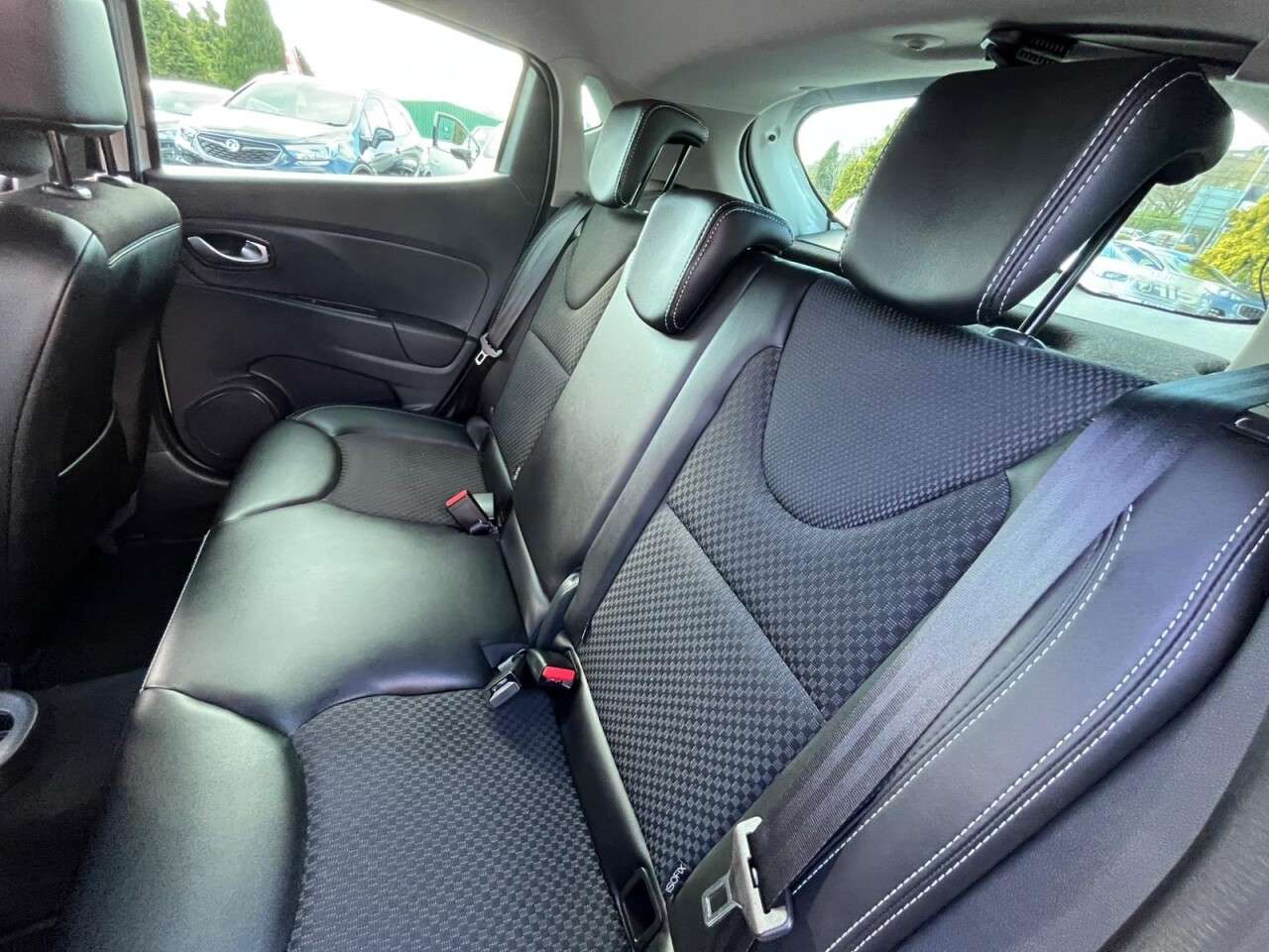 2018 RENAULT CLIO 2018 RENAULT CLIO