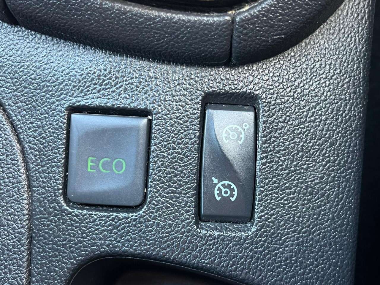 2018 RENAULT CLIO 2018 RENAULT CLIO