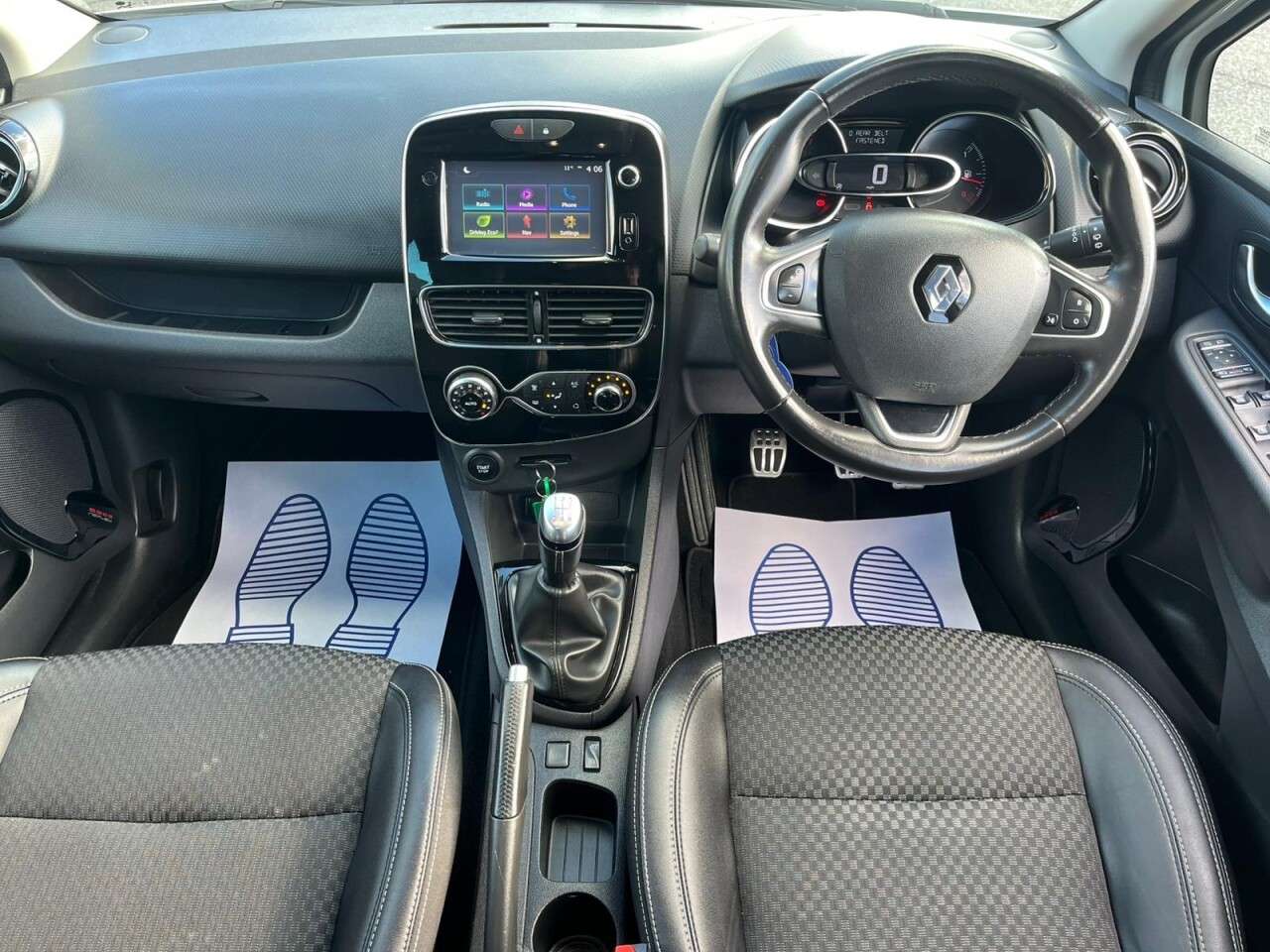 2018 RENAULT CLIO 2018 RENAULT CLIO