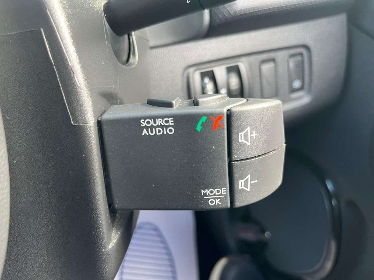 2018 RENAULT CLIO 2018 RENAULT CLIO