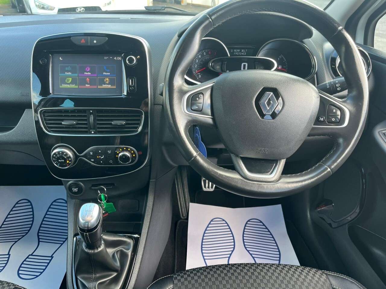 2018 RENAULT CLIO 2018 RENAULT CLIO