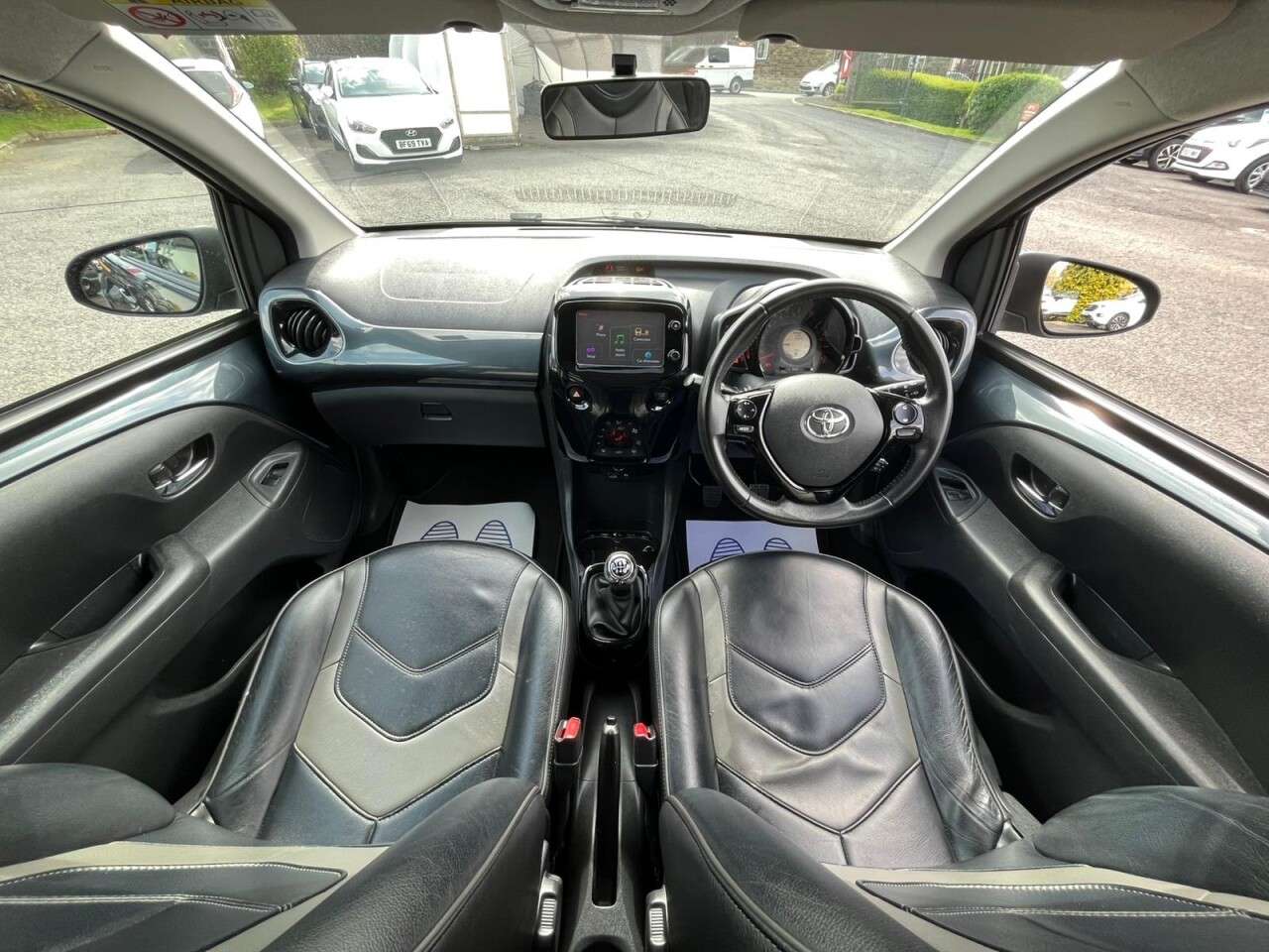 2017 TOYOTA AYGO 2017 TOYOTA AYGO