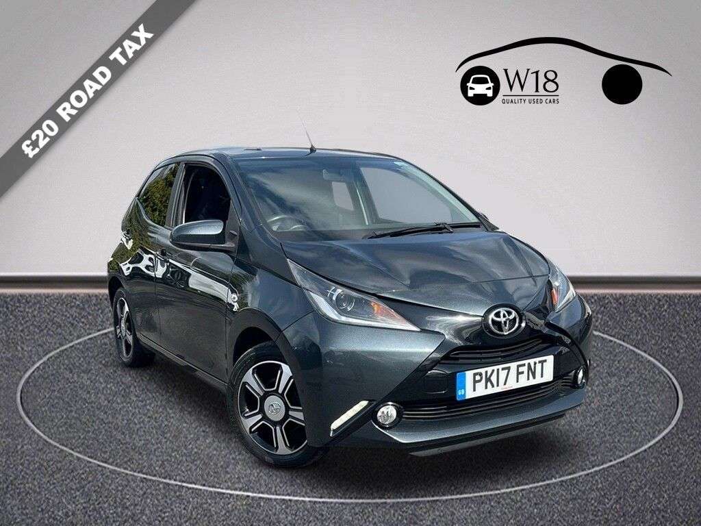 A 2017 TOYOTA AYGO 1.0 VVT-i x-clusiv3 Hatchback 5dr Petrol Manual Euro 6 (68 ps) A 2017 TOYOTA AYGO 1.0 VVT-i x-clusiv3 Hatchback 5dr Petrol Manual Euro 6 (68 ps)
