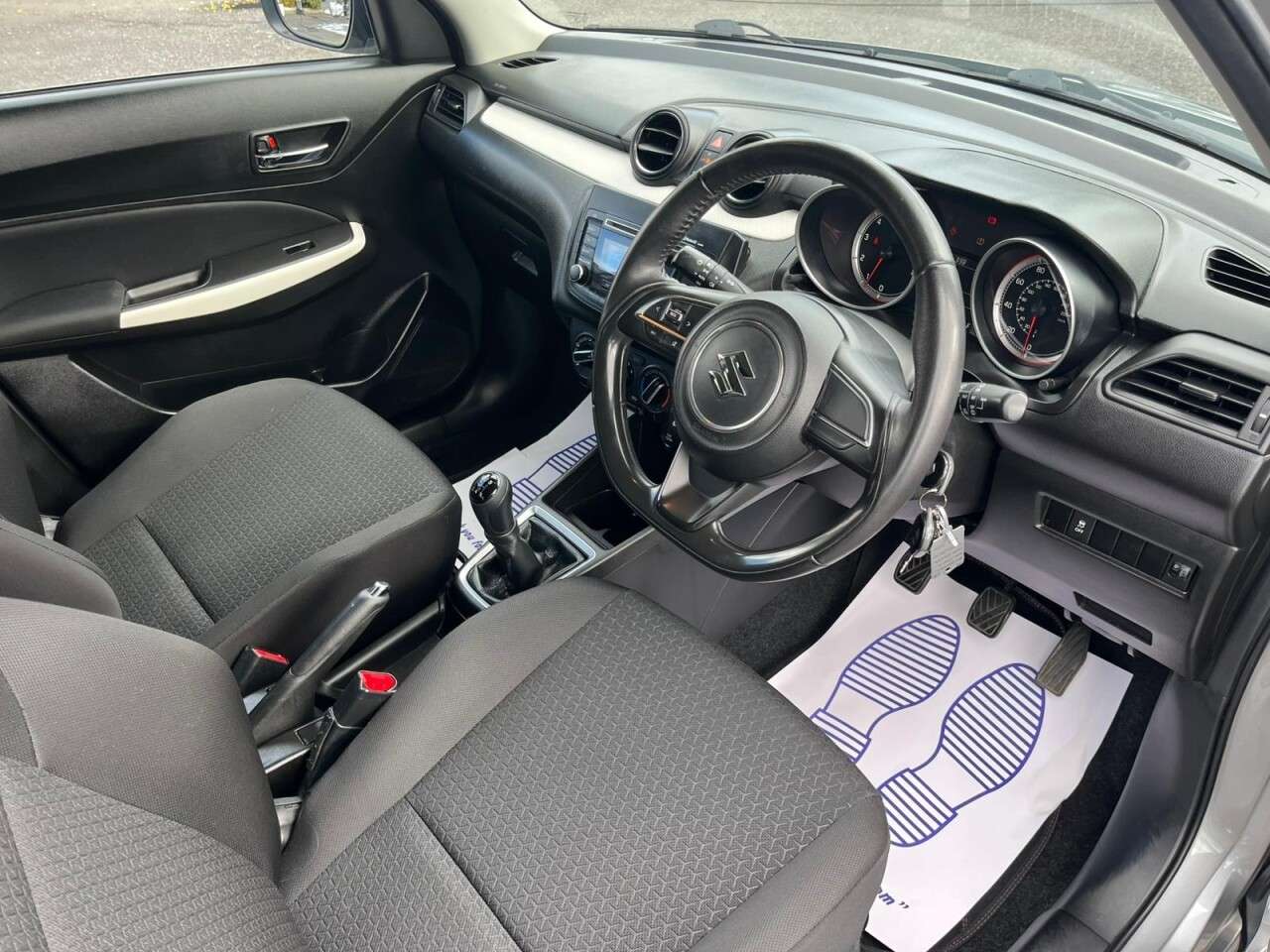 A 2018 SUZUKI SWIFT 1.2 Dualjet SZ3 Hatchback 5dr Petrol Manual Euro 6 (s/s) (90 ps) A 2018 SUZUKI SWIFT 1.2 Dualjet SZ3 Hatchback 5dr Petrol Manual Euro 6 (s/s) (90 ps)