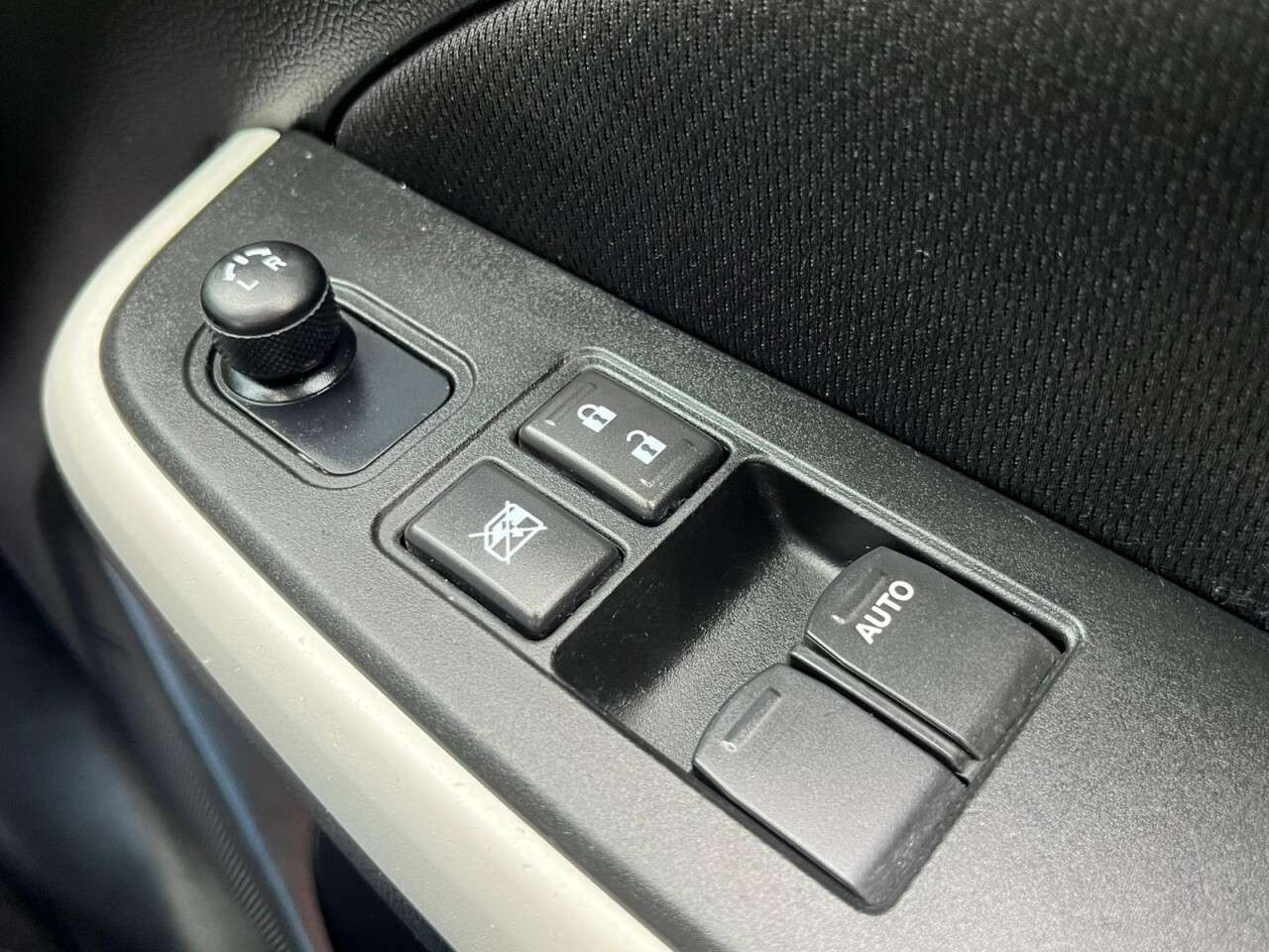 2018 SUZUKI SWIFT 2018 SUZUKI SWIFT