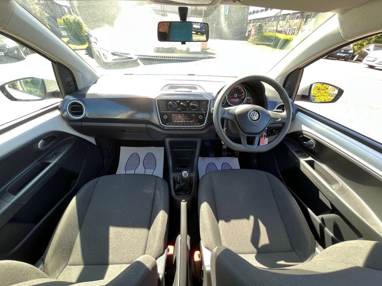 2017 VOLKSWAGEN UP! 2017 VOLKSWAGEN UP!
