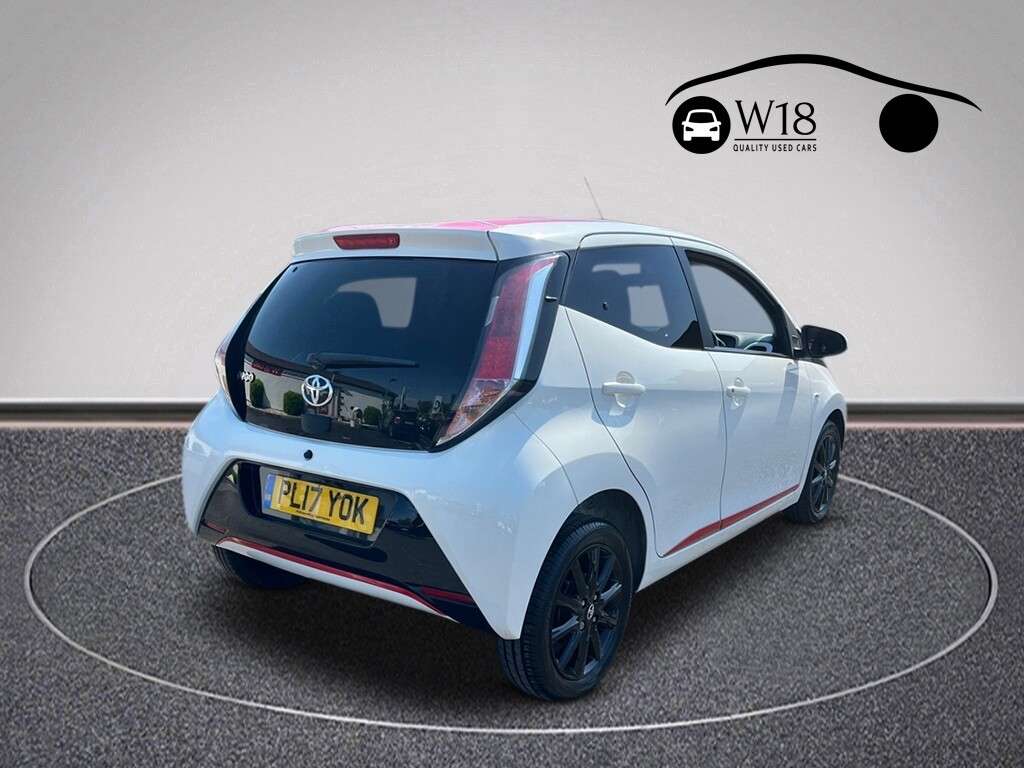 A 2017 TOYOTA AYGO 1.0 VVT-i x-press Hatchback 5dr Petrol Manual Euro 6 (68 ps) A 2017 TOYOTA AYGO 1.0 VVT-i x-press Hatchback 5dr Petrol Manual Euro 6 (68 ps)
