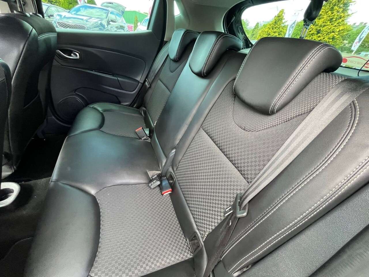 2019 RENAULT CLIO 2019 RENAULT CLIO