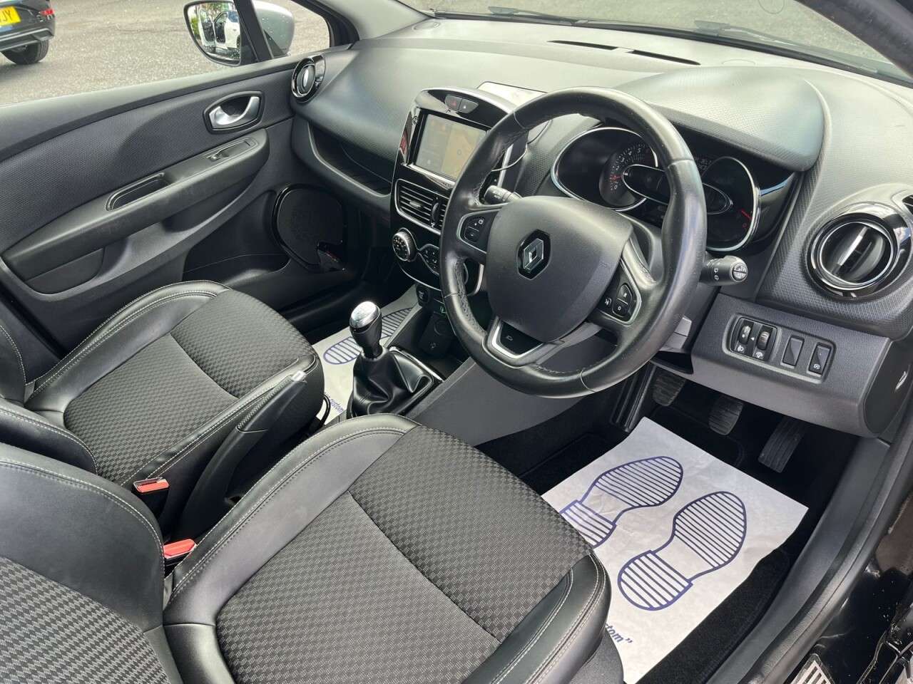 2019 RENAULT CLIO 2019 RENAULT CLIO