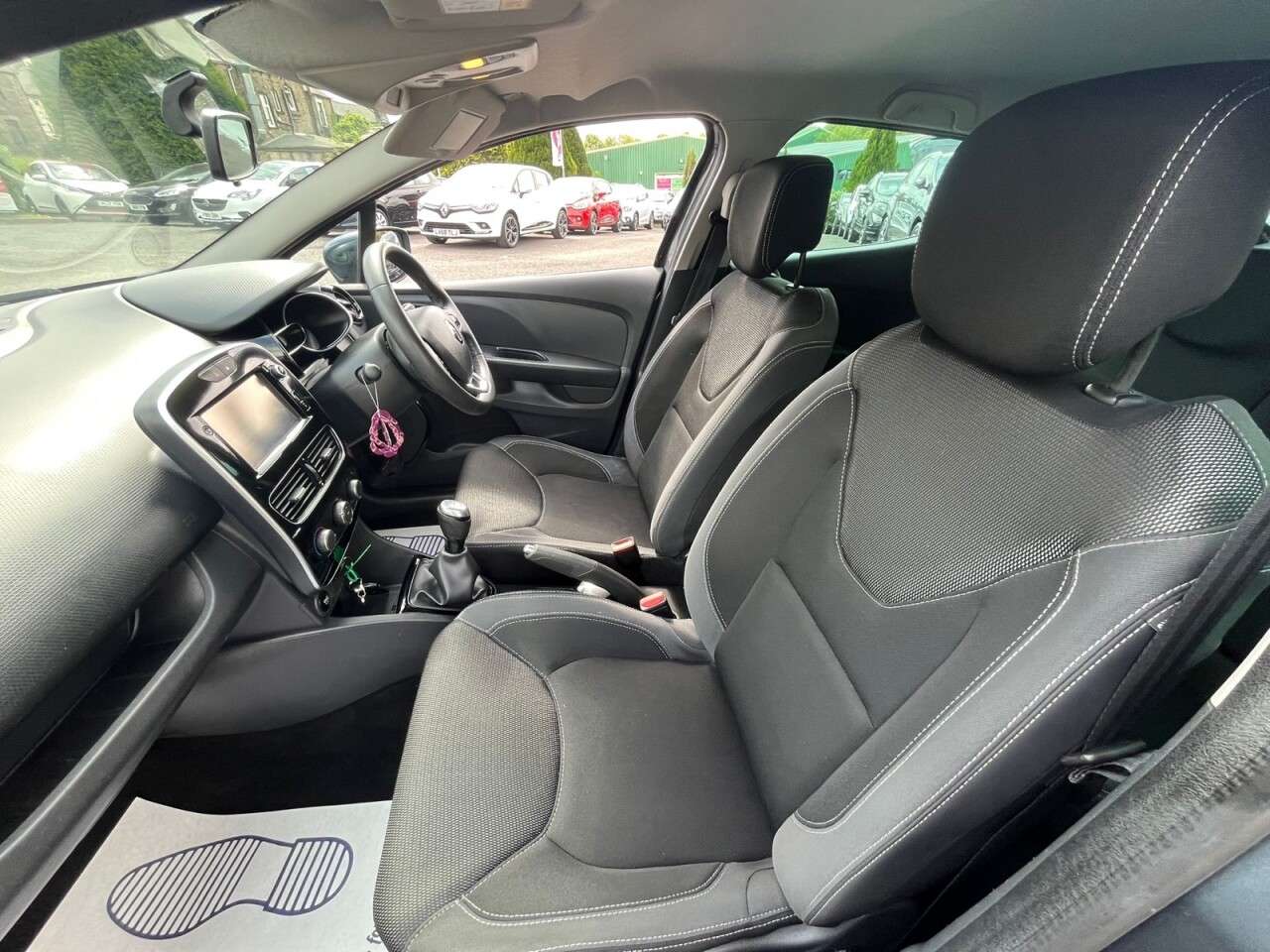 2018 RENAULT CLIO 2018 RENAULT CLIO