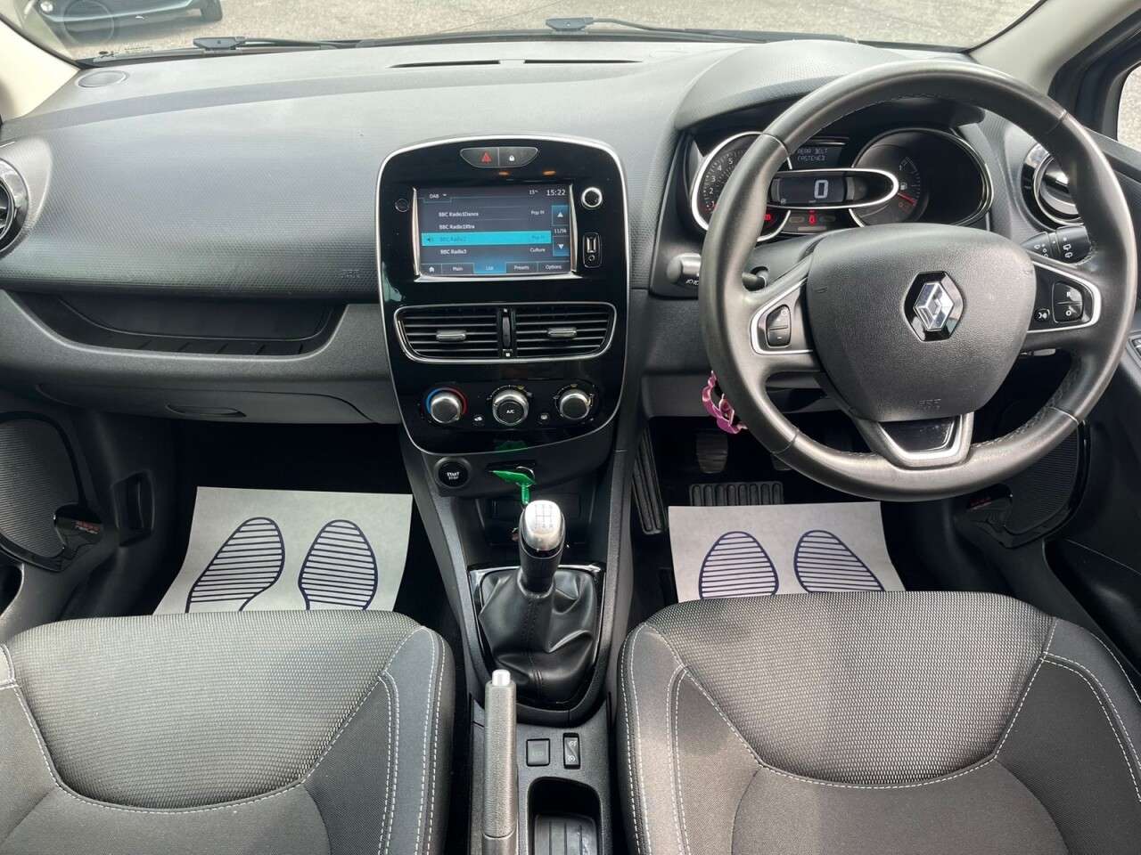2018 RENAULT CLIO 2018 RENAULT CLIO
