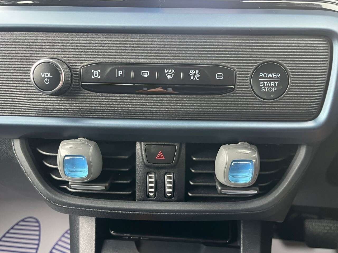 2025 FORD TRANSIT COURIER 2025 FORD TRANSIT COURIER
