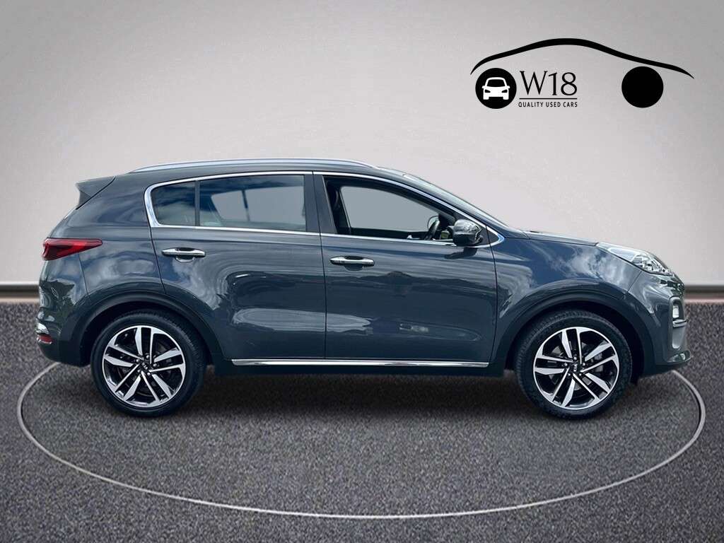 A 2020 KIA SPORTAGE 1.6 CRDi MHEV 3 SUV 5dr Diesel Hybrid Manual Euro 6 (s/s) (134 bhp) A 2020 KIA SPORTAGE 1.6 CRDi MHEV 3 SUV 5dr Diesel Hybrid Manual Euro 6 (s/s) (134 bhp)