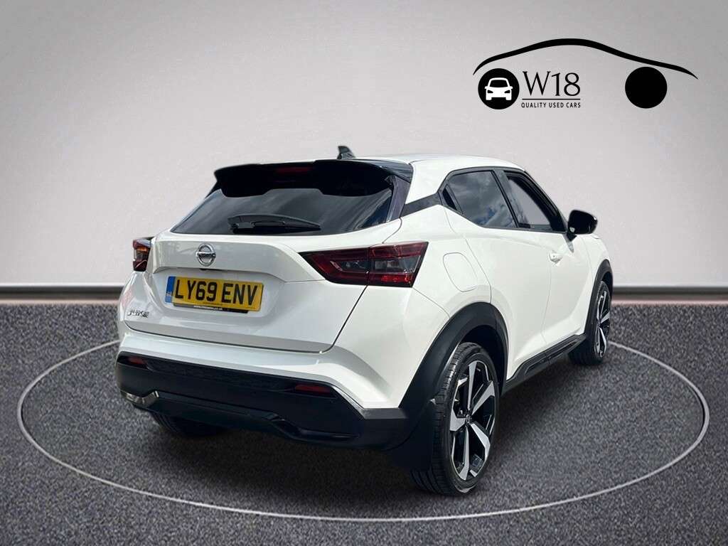 A 2019 NISSAN JUKE 1.0 DIG-T N-Connecta SUV 5dr Petrol Manual Euro 6 (s/s) (117 ps) A 2019 NISSAN JUKE 1.0 DIG-T N-Connecta SUV 5dr Petrol Manual Euro 6 (s/s) (117 ps)