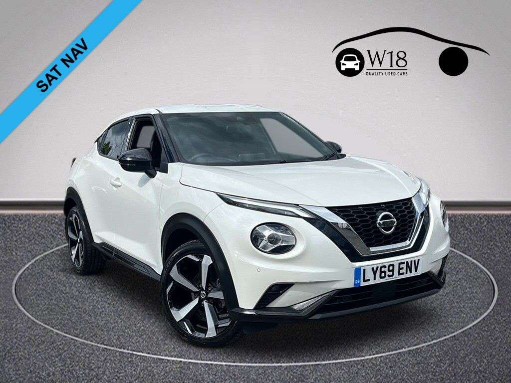 A 2019 NISSAN JUKE 1.0 DIG-T N-Connecta SUV 5dr Petrol Manual Euro 6 (s/s) (117 ps) A 2019 NISSAN JUKE 1.0 DIG-T N-Connecta SUV 5dr Petrol Manual Euro 6 (s/s) (117 ps)