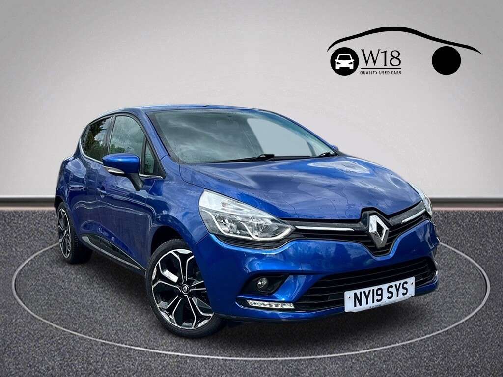 A 2019 RENAULT CLIO 0.9 TCe Iconic Hatchback 5dr Petrol Manual Euro 6 (s/s) (75 ps) A 2019 RENAULT CLIO 0.9 TCe Iconic Hatchback 5dr Petrol Manual Euro 6 (s/s) (75 ps)