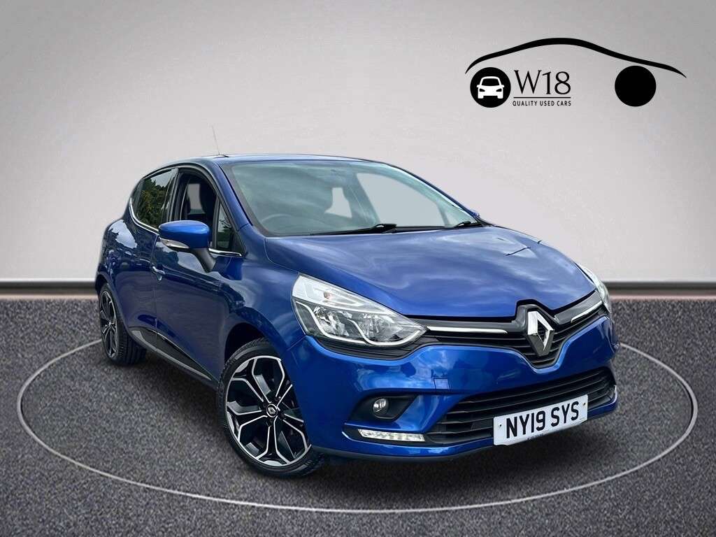 A 2019 RENAULT CLIO 0.9 TCe Iconic Hatchback 5dr Petrol Manual Euro 6 (s/s) (75 ps) A 2019 RENAULT CLIO 0.9 TCe Iconic Hatchback 5dr Petrol Manual Euro 6 (s/s) (75 ps)
