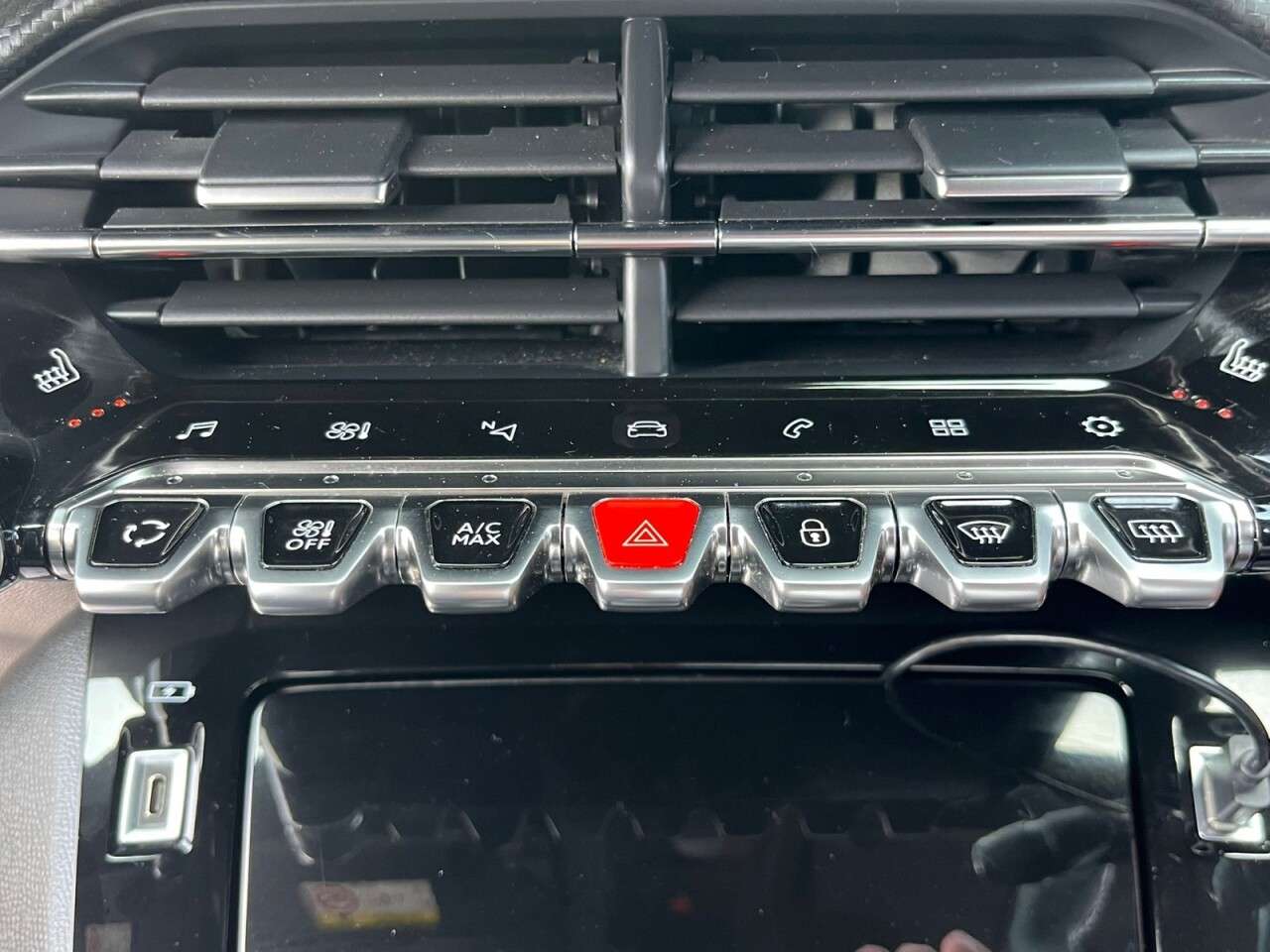 2020 PEUGEOT 2008 2020 PEUGEOT 2008