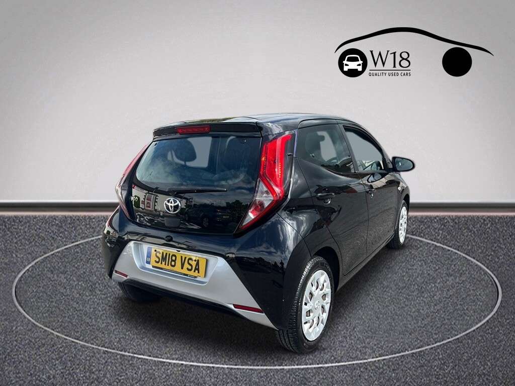 A 2018 TOYOTA AYGO 1.0 VVT-i x-play Hatchback 5dr Petrol Manual Euro 6 (71 ps) A 2018 TOYOTA AYGO 1.0 VVT-i x-play Hatchback 5dr Petrol Manual Euro 6 (71 ps)