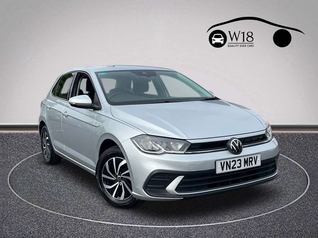 A 2023 VOLKSWAGEN POLO 1.0 TSI Life Hatchback 5dr Petrol Manual Euro 6 (s/s) (95 ps) A 2023 VOLKSWAGEN POLO 1.0 TSI Life Hatchback 5dr Petrol Manual Euro 6 (s/s) (95 ps)
