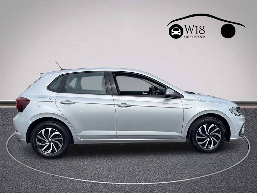 A 2023 VOLKSWAGEN POLO 1.0 TSI Life Hatchback 5dr Petrol Manual Euro 6 (s/s) (95 ps) A 2023 VOLKSWAGEN POLO 1.0 TSI Life Hatchback 5dr Petrol Manual Euro 6 (s/s) (95 ps)