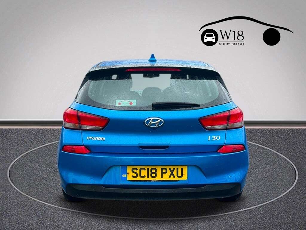 A 2018 HYUNDAI I30 1.6 CRDi Blue Drive SE Hatchback 5dr Diesel Manual Euro 6 (s/s) (110 ps) A 2018 HYUNDAI I30 1.6 CRDi Blue Drive SE Hatchback 5dr Diesel Manual Euro 6 (s/s) (110 ps)