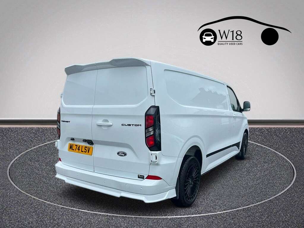 A 2024 FORD TRANSIT CUSTOM 2.0 300 EcoBlue Limited Panel Van 5dr Diesel Manual L2 H1 Euro 6 (s/s) (136 A 2024 FORD TRANSIT CUSTOM 2.0 300 EcoBlue Limited Panel Van 5dr Diesel Manual L2 H1 Euro 6 (s/s) (136