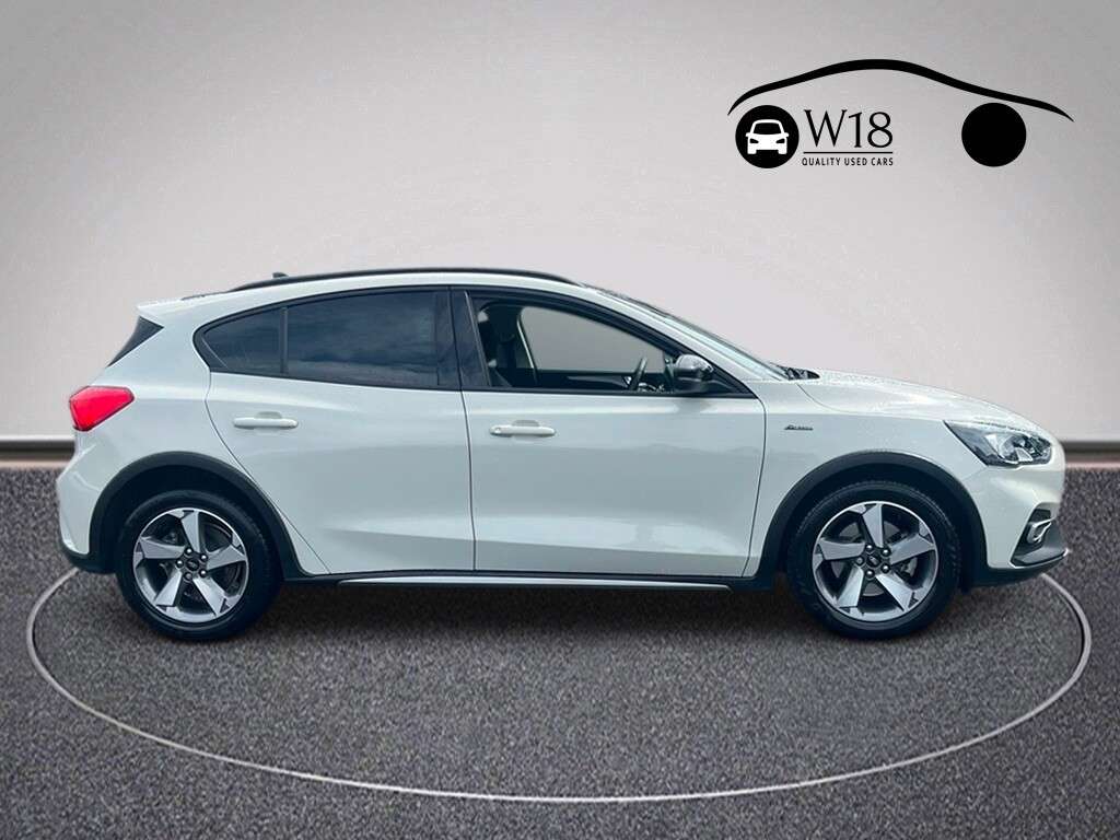 A 2020 FORD FOCUS 1.0T EcoBoost Active Hatchback 5dr Petrol Manual Euro 6 (s/s) (125 ps) A 2020 FORD FOCUS 1.0T EcoBoost Active Hatchback 5dr Petrol Manual Euro 6 (s/s) (125 ps)