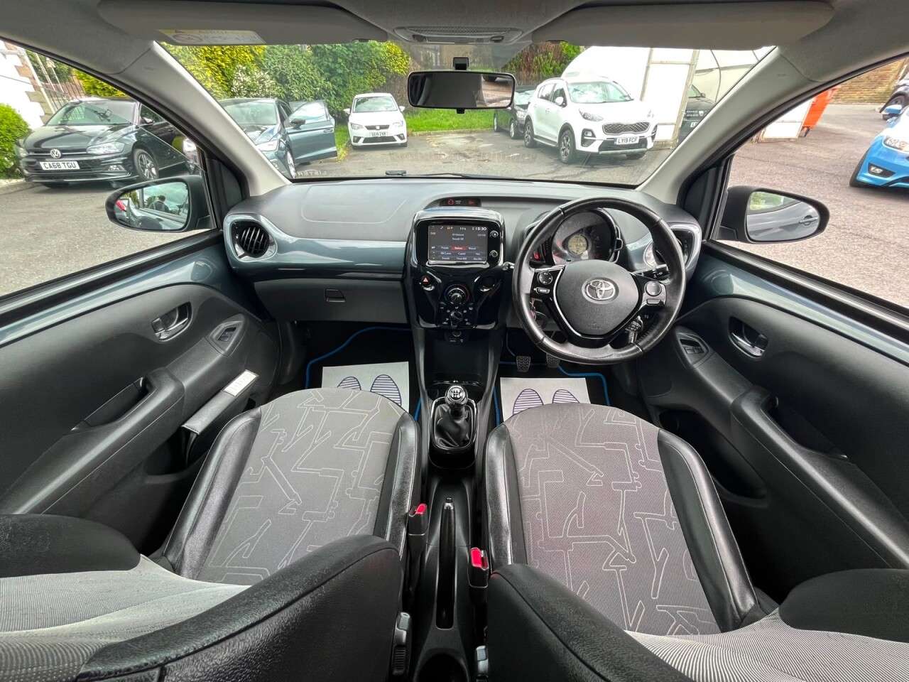 2016 TOYOTA AYGO 2016 TOYOTA AYGO
