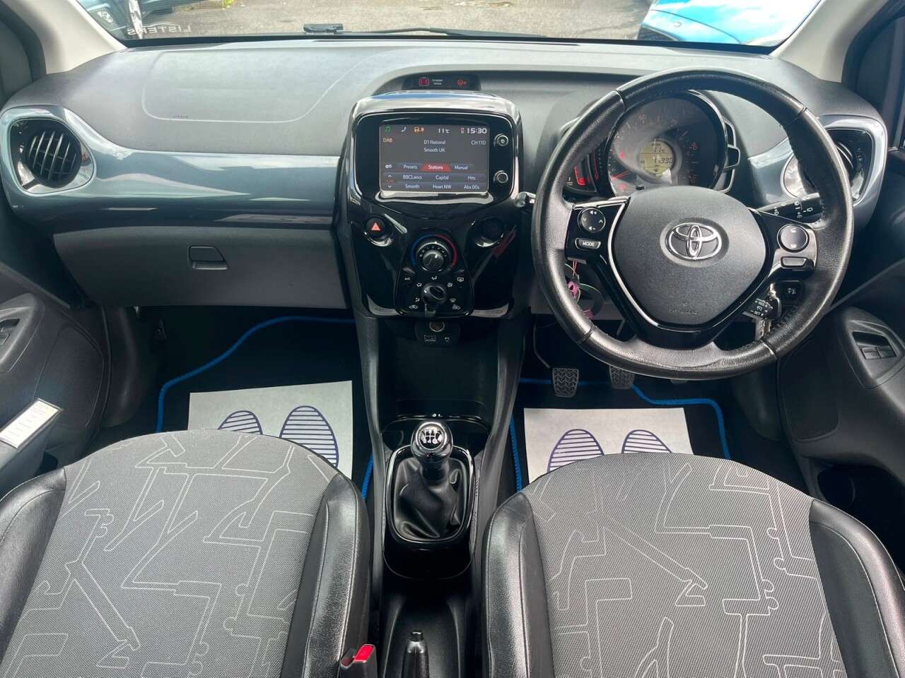 2016 TOYOTA AYGO 2016 TOYOTA AYGO
