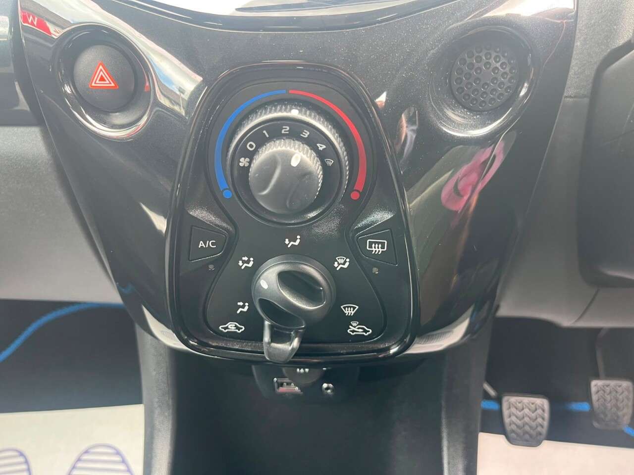 2016 TOYOTA AYGO 2016 TOYOTA AYGO