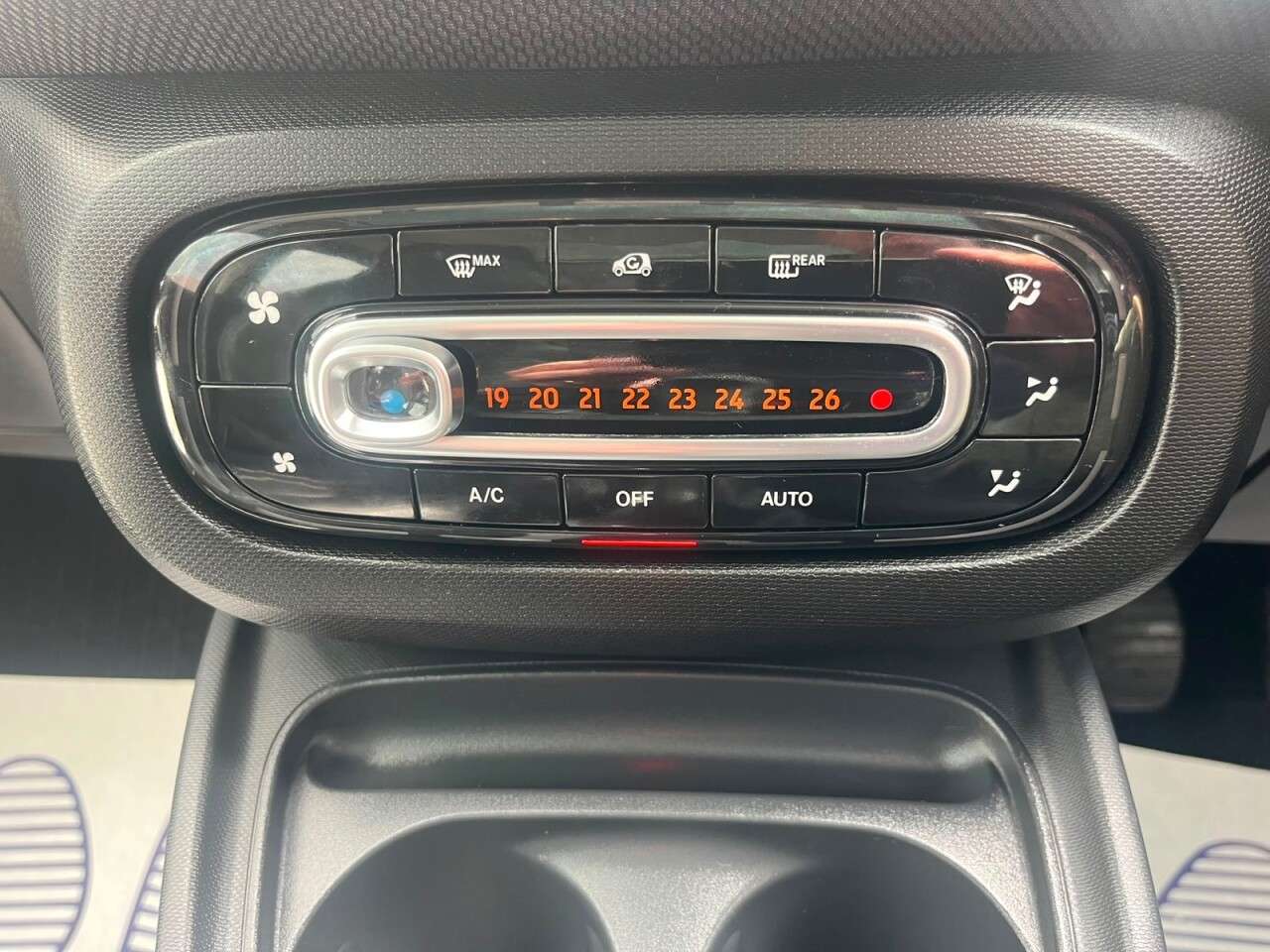 2017 SMART FORFOUR 2017 SMART FORFOUR