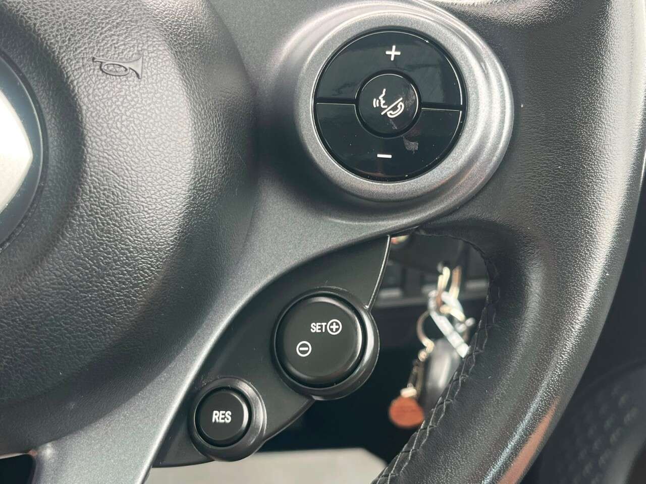 2017 SMART FORFOUR 2017 SMART FORFOUR
