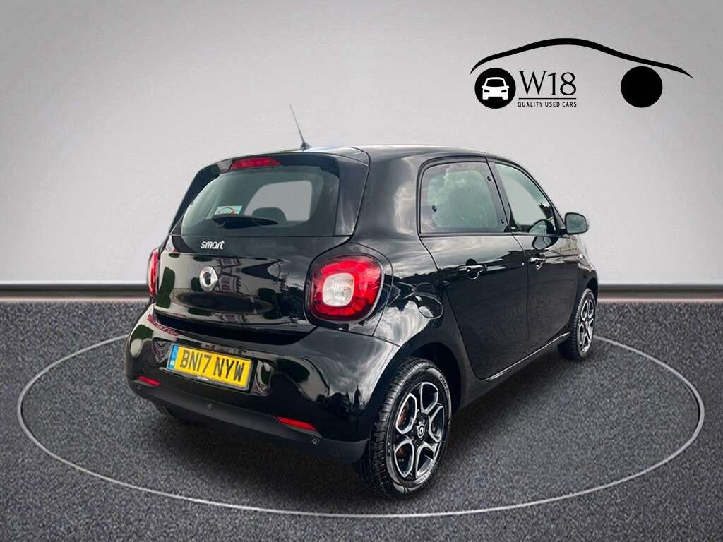 A 2017 SMART FORFOUR 1.0 Prime (Premium Plus) Hatchback 5dr Petrol Manual Euro 6 (s/s) (71 ps) A 2017 SMART FORFOUR 1.0 Prime (Premium Plus) Hatchback 5dr Petrol Manual Euro 6 (s/s) (71 ps)