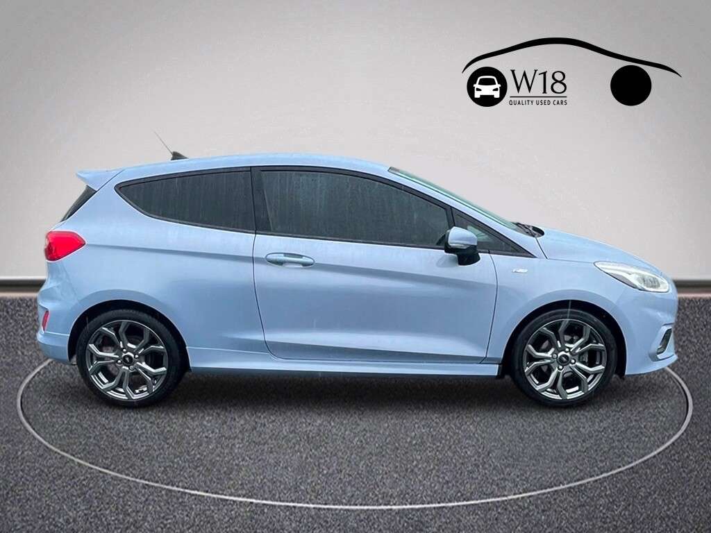 A 2021 FORD FIESTA 1.0T EcoBoost ST-Line Edition Hatchback 3dr Petrol Manual Euro 6 (s/s) (95 A 2021 FORD FIESTA 1.0T EcoBoost ST-Line Edition Hatchback 3dr Petrol Manual Euro 6 (s/s) (95