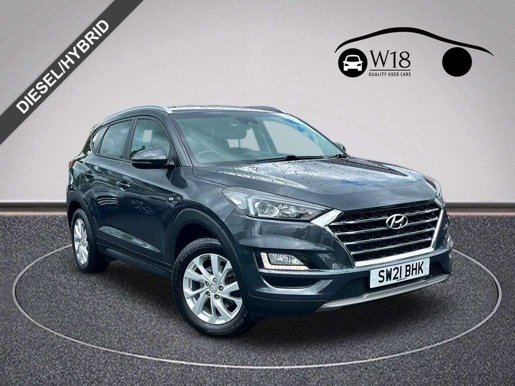 A 2021 HYUNDAI TUCSON 1.6 CRDi MHEV SE Nav SUV 5dr Diesel Hybrid Manual Euro 6 (s/s) (115 ps) A 2021 HYUNDAI TUCSON 1.6 CRDi MHEV SE Nav SUV 5dr Diesel Hybrid Manual Euro 6 (s/s) (115 ps)